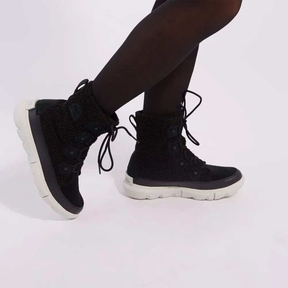 Sorel Women's Explorer Joan Cozy Winter Boots in Black/White Women's Size 6